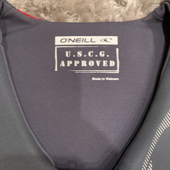O'Neill Adult LG Grey/Red Approved Lifejacket. Style 4720 - Picture 2 of 5